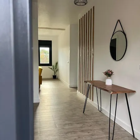 A Cachola Apartment